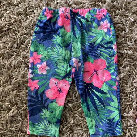 Carter’s 2pc 9 months outfit - Picture 2 of 5